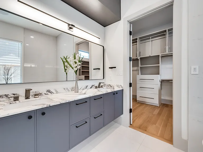 4528 W Amherst Ave — Photo 24