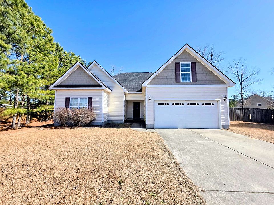 1st image of 366 Carolina Oaks Cir