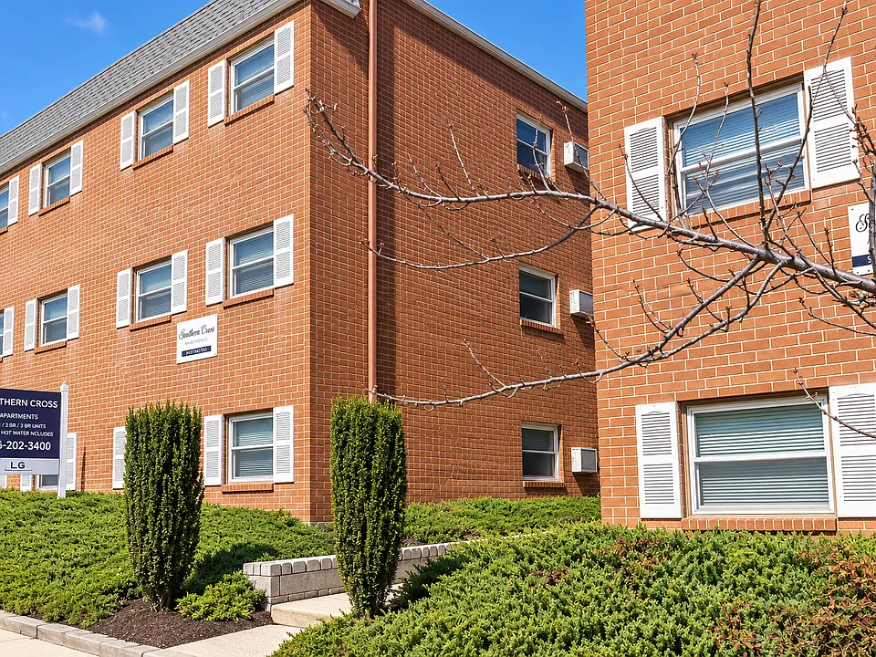712-716 E Main St #4