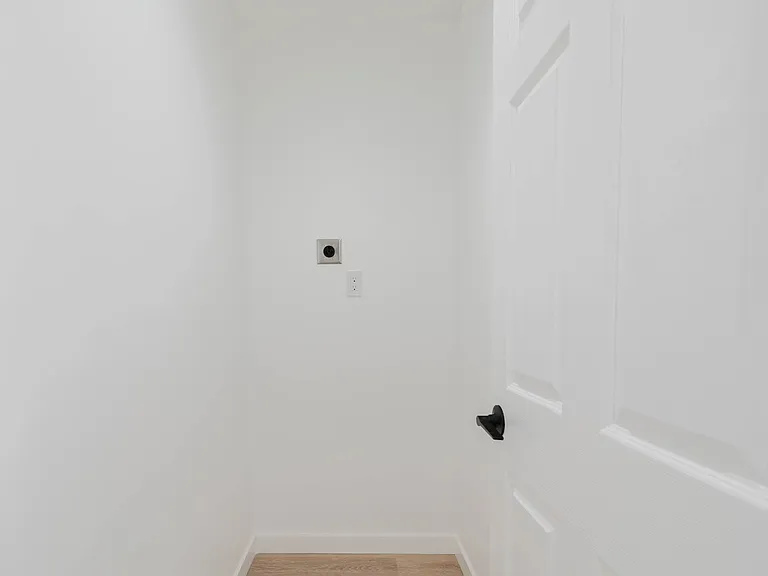13138 Corcoran St — Photo 4