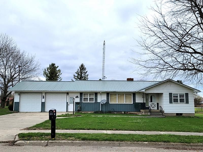 1st image of 2461 Willow St