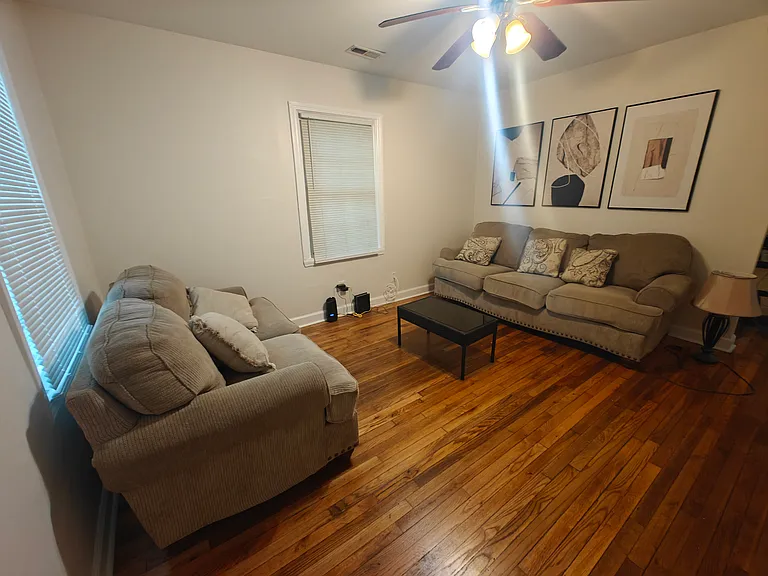 2217 Custer St #2 — Photo 8