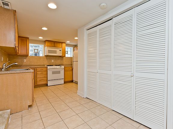 4th image of 1819 W Cortland St #1R