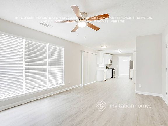4th image of 6563 Eastbriar Dr