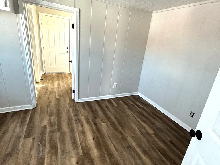418 S Washington Ave — Photo 5