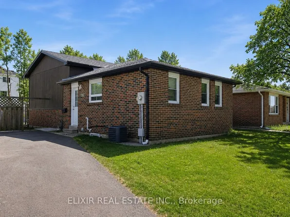 45 Austen Ln, Barrie, ON L4N 4V4