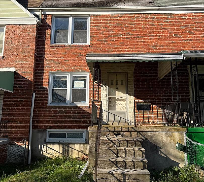 1st image of 815 Saint Dunstans Rd