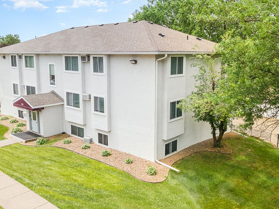 1st image of 1011 Westminster St #101