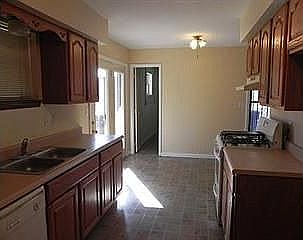 5th image of 1309 SE C St