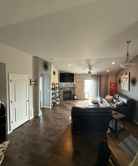 4263 Hessite Loop — Photo 3
