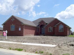 63642 Dover Ct, Washington Township, MI 48095