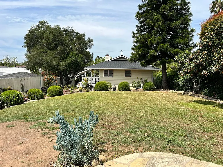 118 W Pedregosa St — Photo 34