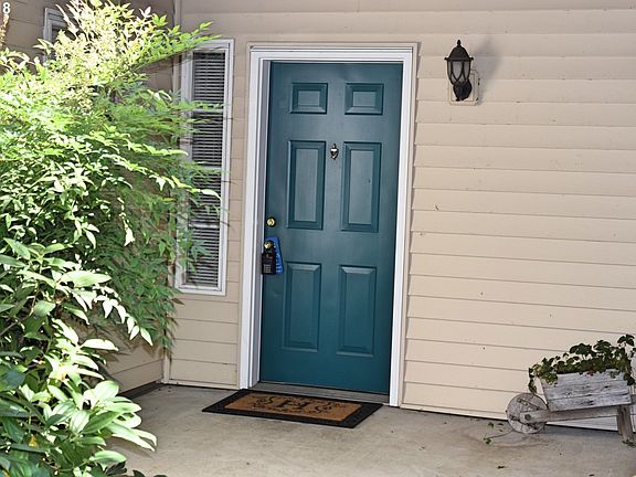 2nd image of 4701 NE 77th Ave APT 19E