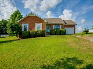 1087 Heatherwood Rd, Pleasant View, TN 37146