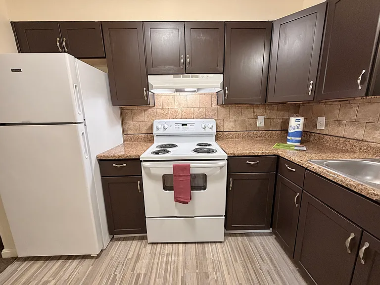 Countrybrook Apartments — Photo 115