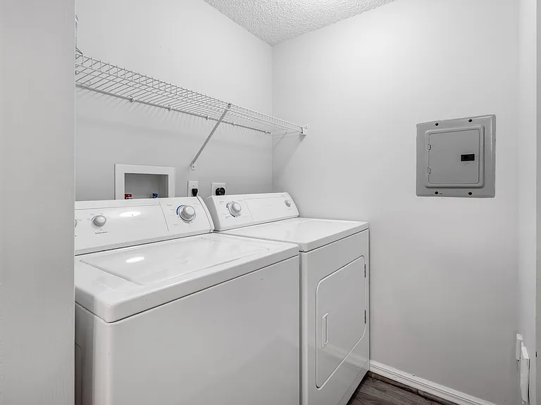 1106 Tuscany Way — Photo 20