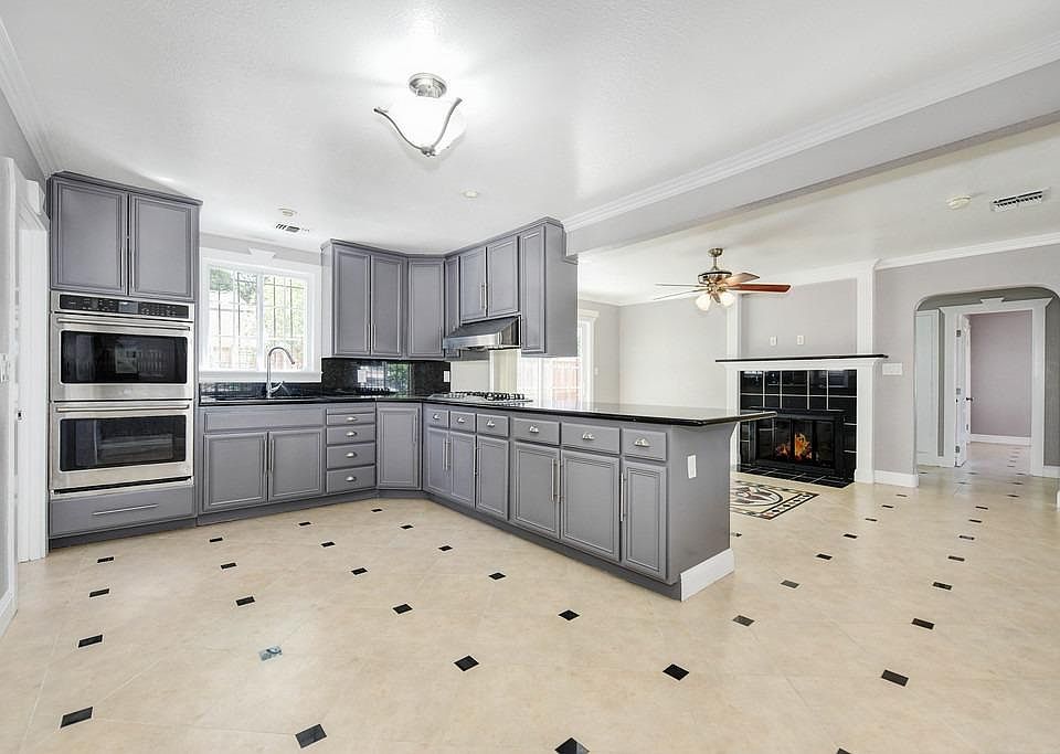 2nd image of 4345 48th St