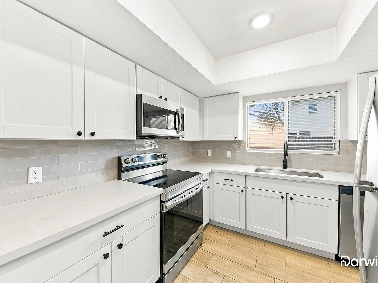 3 bed, 2.0 bath, 1519 sqft, $1,795 — Photo 3