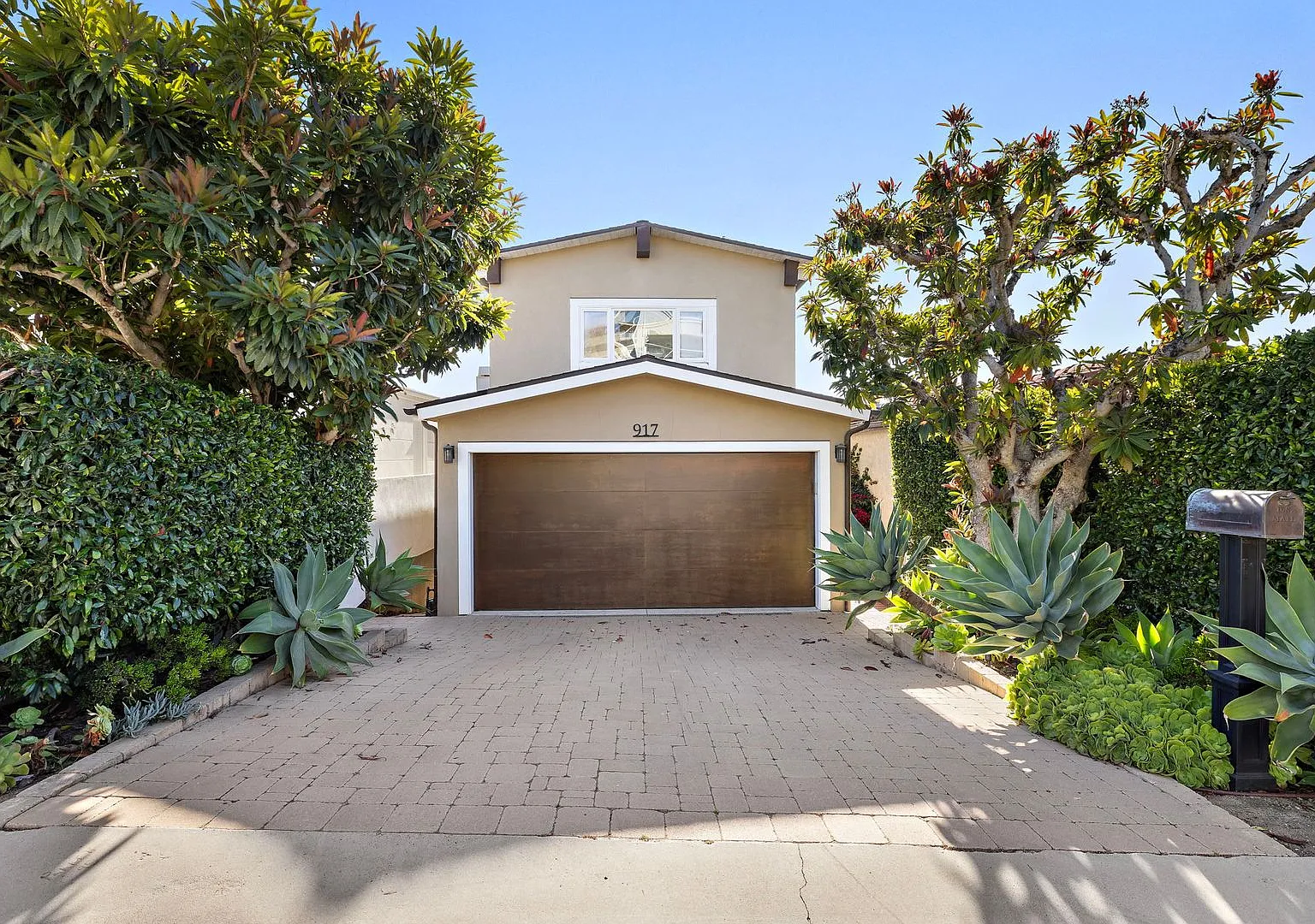 Ocean View Home in Arch Beach Heights — Photo 1