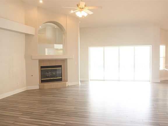 4th image of 2021 Juno Cir