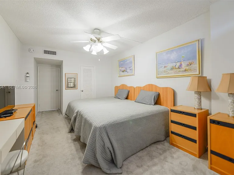 1980 S Ocean Dr #5E — Photo 19