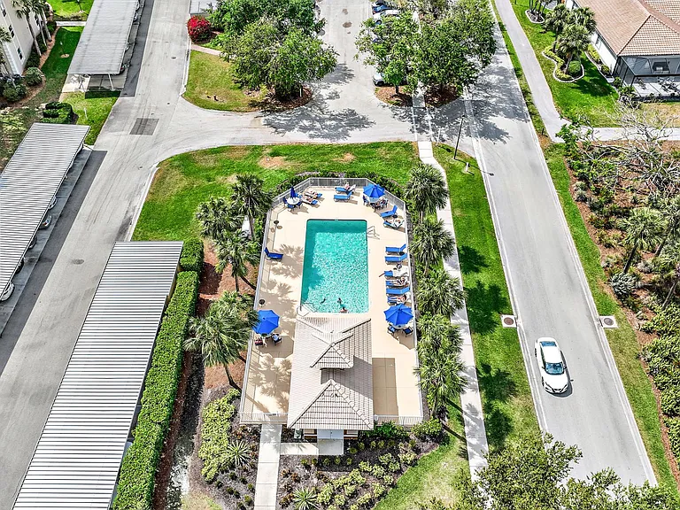 9200 Highland Woods Blvd #1201 — Photo 1