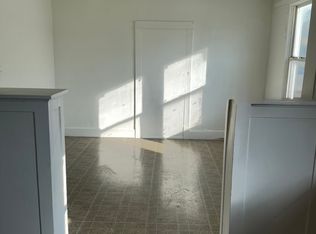 4948 Reading Ave APT 1R, East Chicago, IN 46312