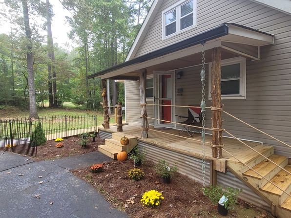 133 Indian Bend Dr, Lagrange, GA 30240