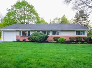 9 Sturgis Rd, Kendall Park, NJ 08824