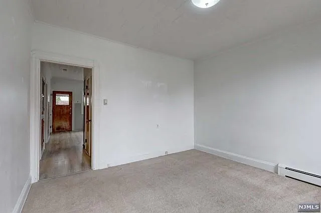 58 Westervelt Ave #1 — Photo 6