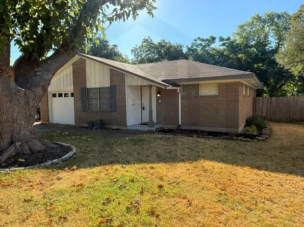 241 Merribrook Trl, Duncanville, TX 75116