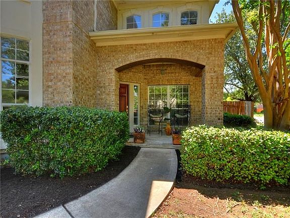 5th image of 2701 Loyaga Dr