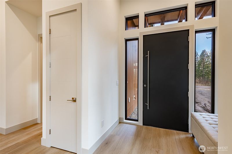 3rd image of 5695 Lux Lane
