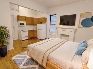 210 W 94th St APT 2J, New York, NY 10025