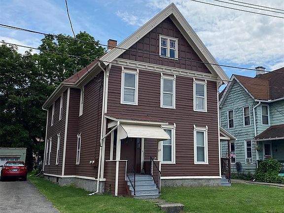 3rd image of 23 Mary St