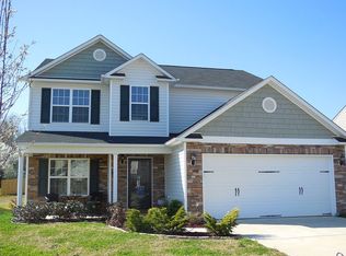 4377 Lochurst Dr, Pfafftown, NC 27040