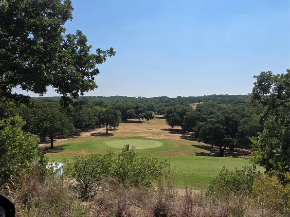 181 Nocona Dr, Nocona, TX 76255