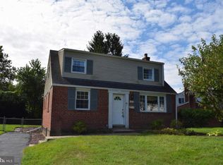 609 Topsfield Rd, Hatboro, PA 19040