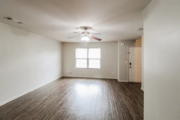 2845 Marlin Dr — Photo 4