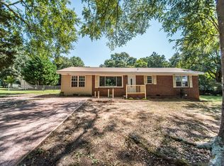 220 Florence Dr, Simpsonville, SC 29681