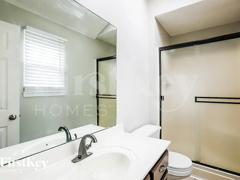 8688 NE 110th St — Photo 9