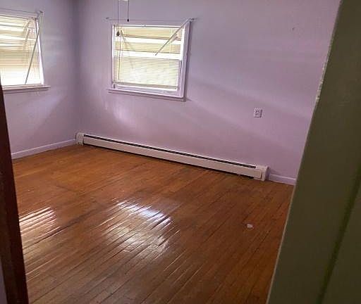 4th image of 58 Jefferson St