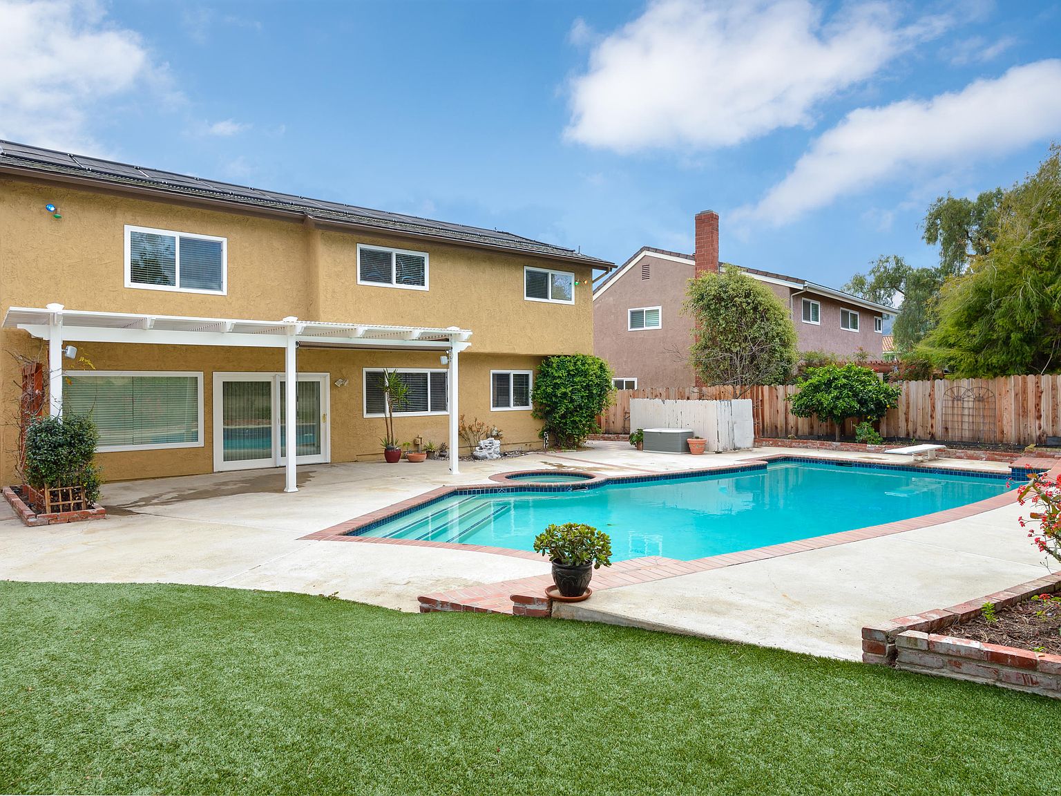 341 Manzanita St, Camarillo, CA 93012 | Zillow