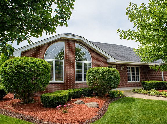 3rd image of 11367 Lavender Ln