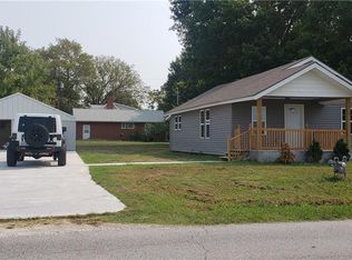111 Jackson St, Adams, AR 72745