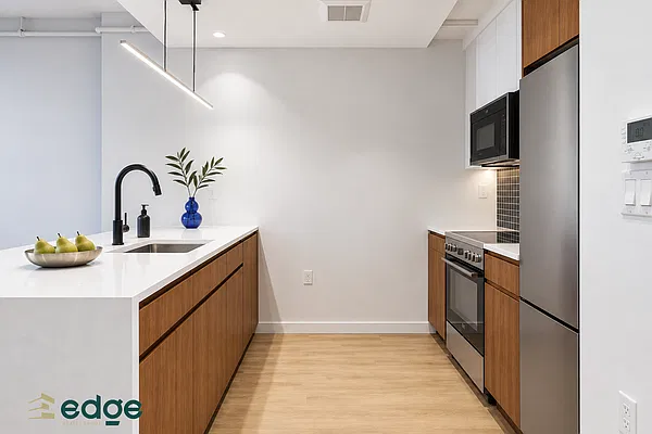 Kitchen, photo 1