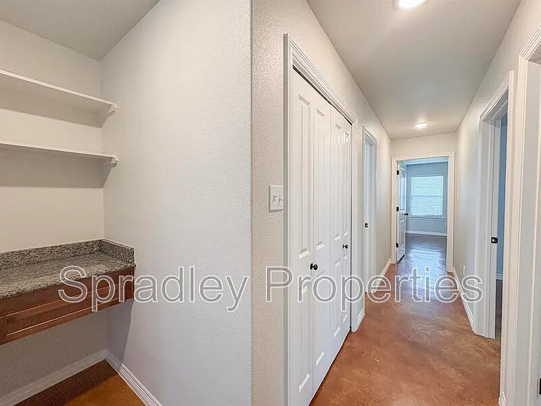 204 Juniper Dr #B — Photo 7
