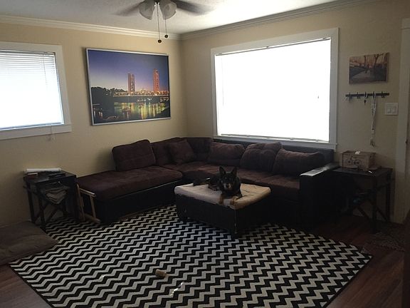 4th image of 313 26th St