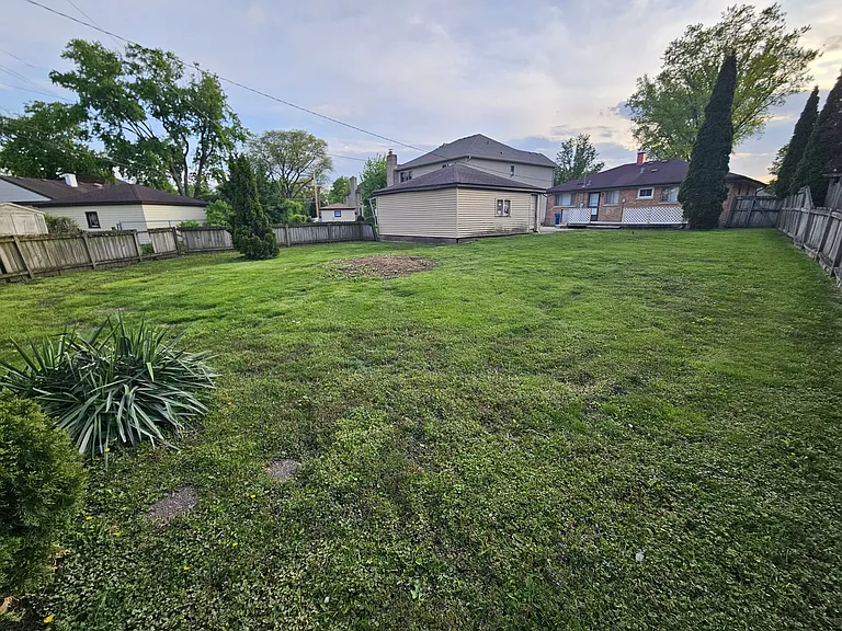 469 N Ridgeland Ave — Photo 9