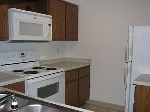 3rd image of W169N11079 Ashbury Ln 1 #1